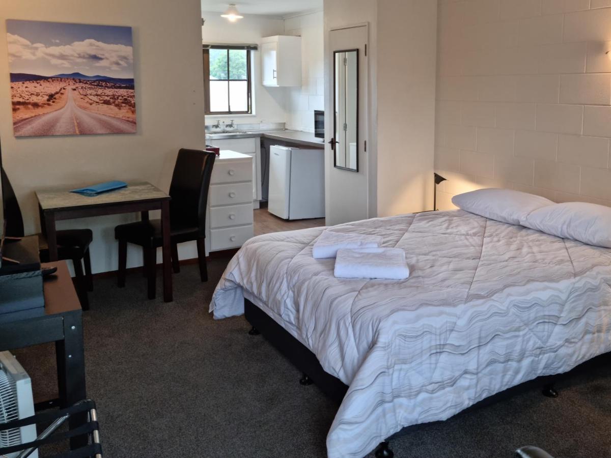 Stonehaven Motel Фангареи Экстерьер фото