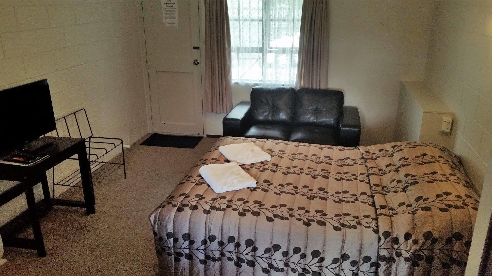 Stonehaven Motel Фангареи Экстерьер фото
