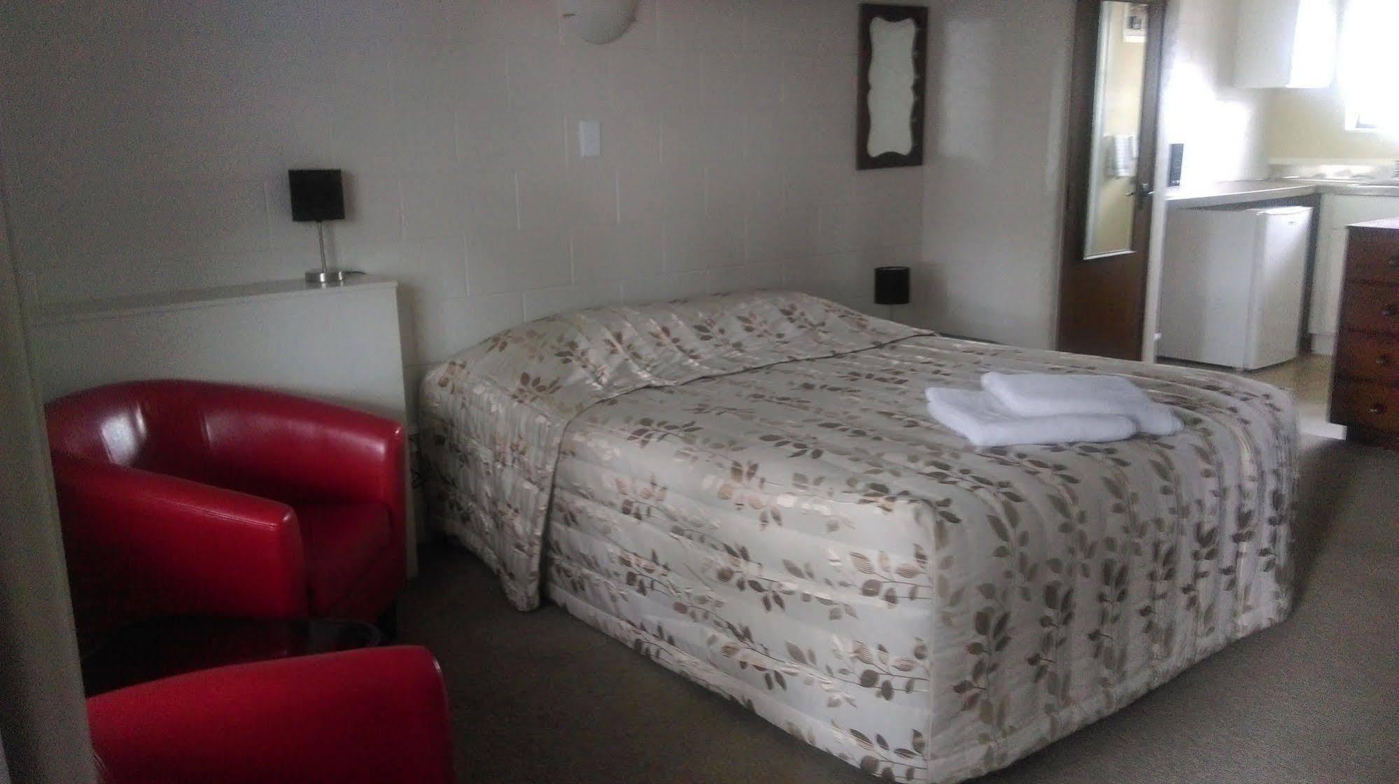 Stonehaven Motel Фангареи Экстерьер фото