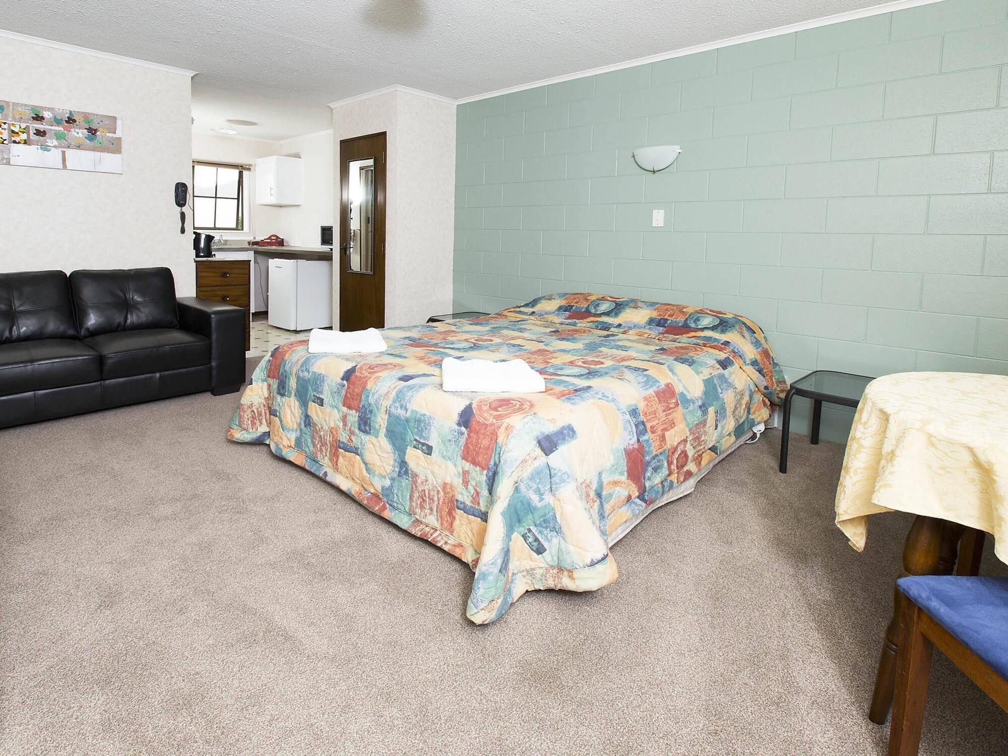 Stonehaven Motel Фангареи Экстерьер фото